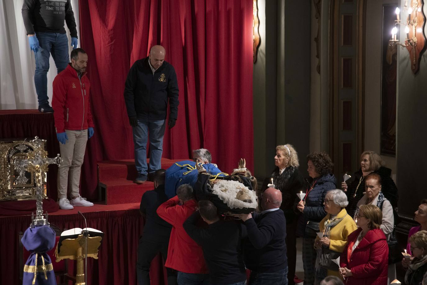 Traslado de la Virgen del Primer Dolor a Santa María