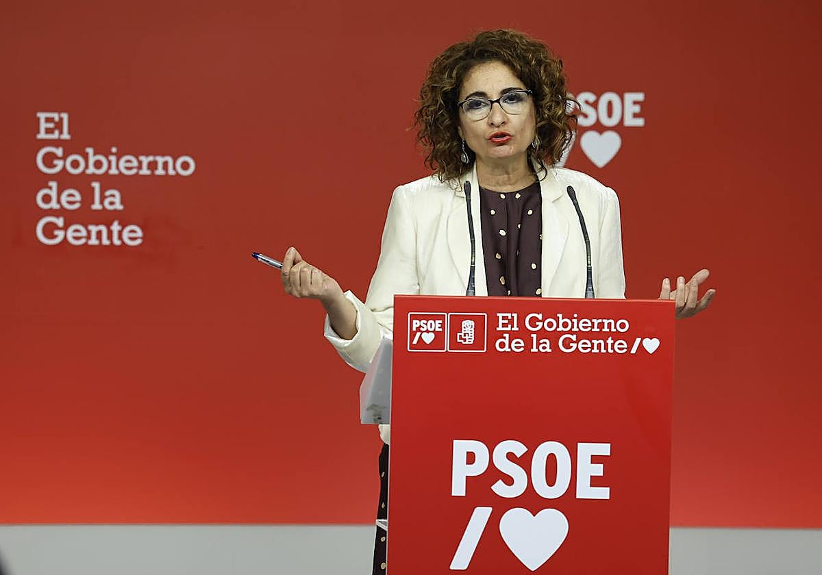 María Jesús Montero.