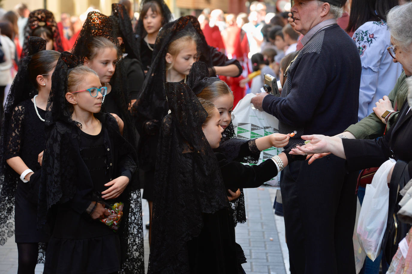 La Procesión del Ángel recorre el centro de Murcia