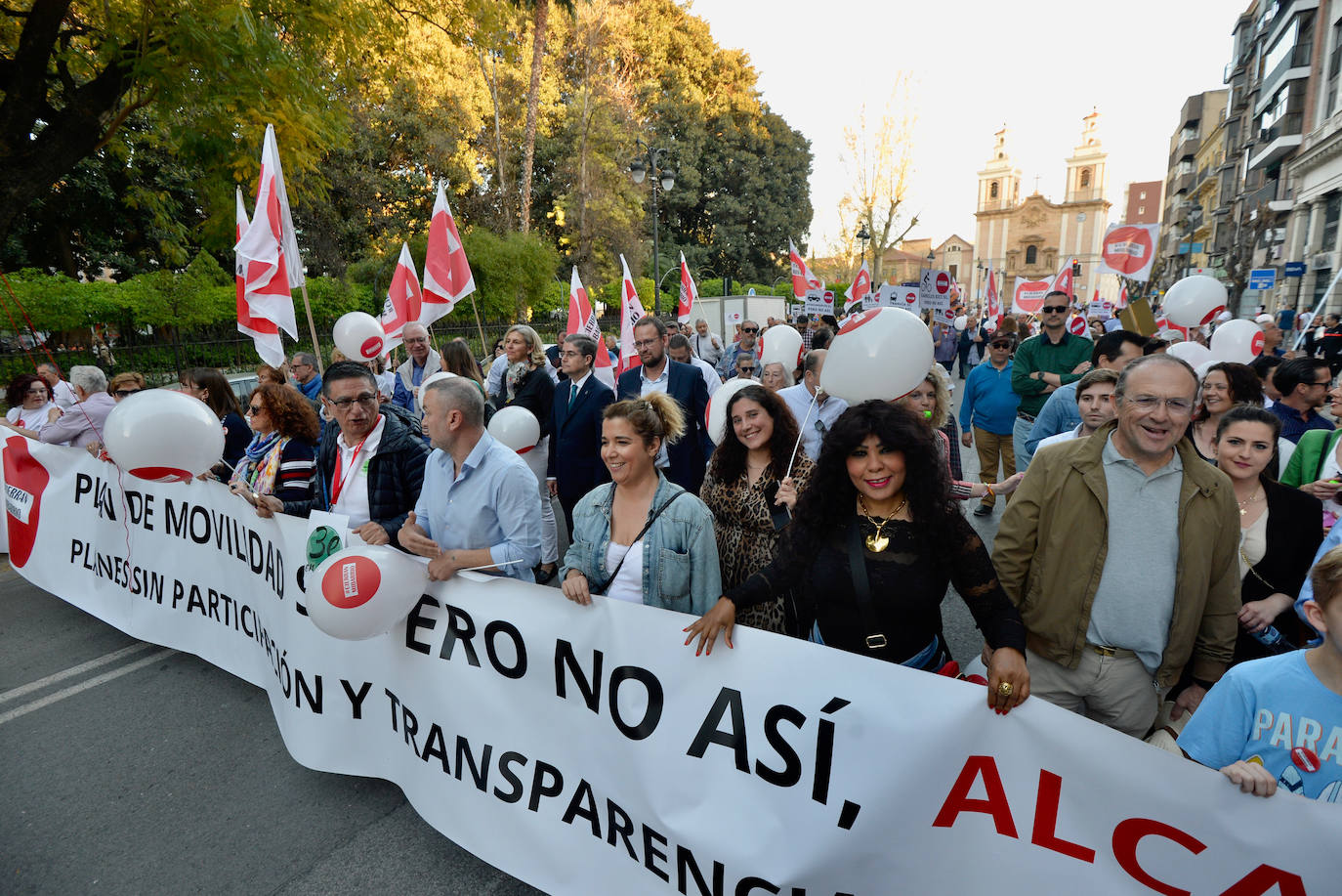 Nueva manifestación de Cierran mi barrio ante la «sordera» del Ayuntamiento de Murcia