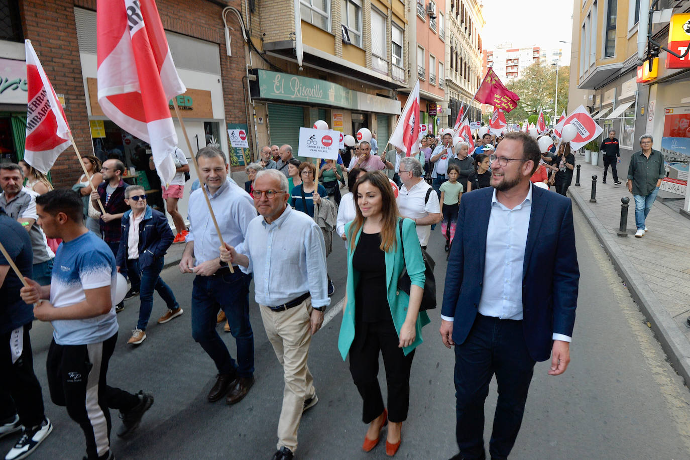 Nueva manifestación de Cierran mi barrio ante la «sordera» del Ayuntamiento de Murcia