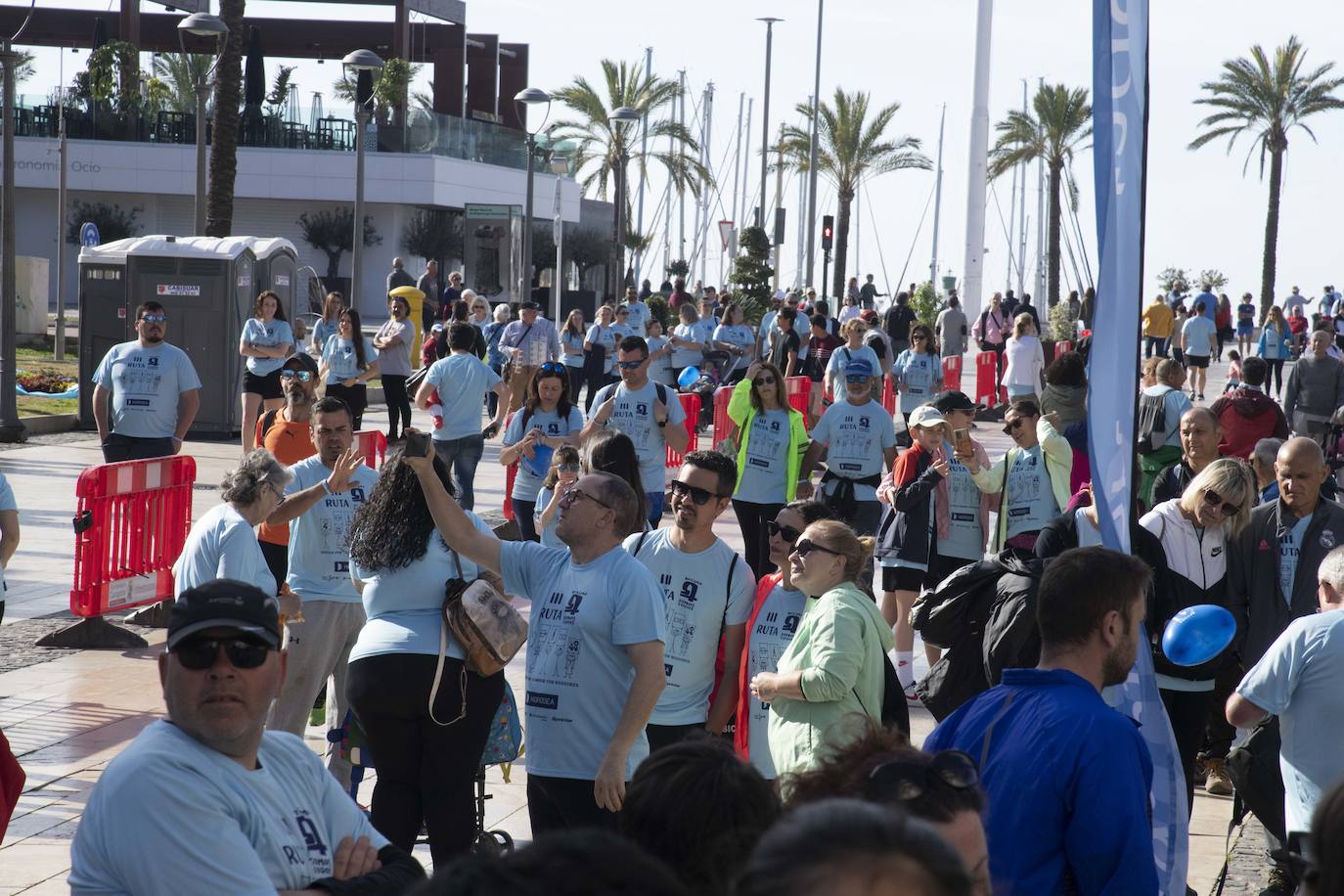 Solidaridad en el centro de Cartagena con la ruta &#039;Autismo somos todos&#039;