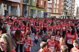 La marcha a su paso por la plaza Paco Pim.