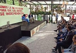 Presentación del plan 'Impulsamos la Juventud' del Gobierno regional, este lunes.