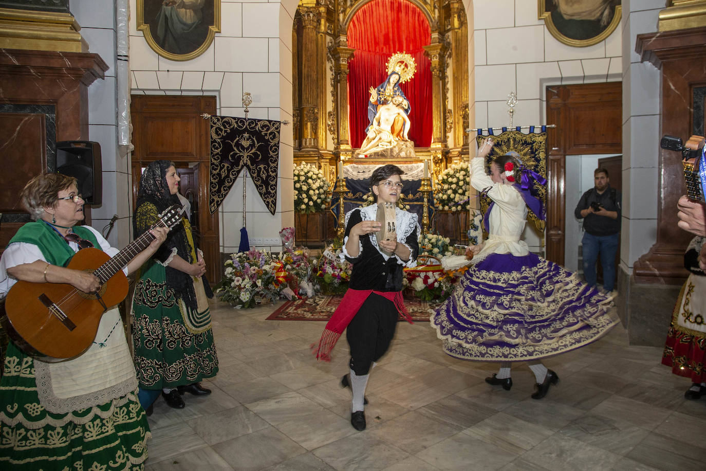 La ofrenda a la Virgen de la Caridad de Cartagena, en imágenes