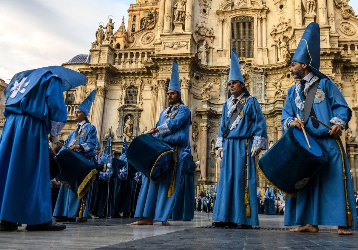 La procesión del Viernes de Dolores en Murcia, en imágenes