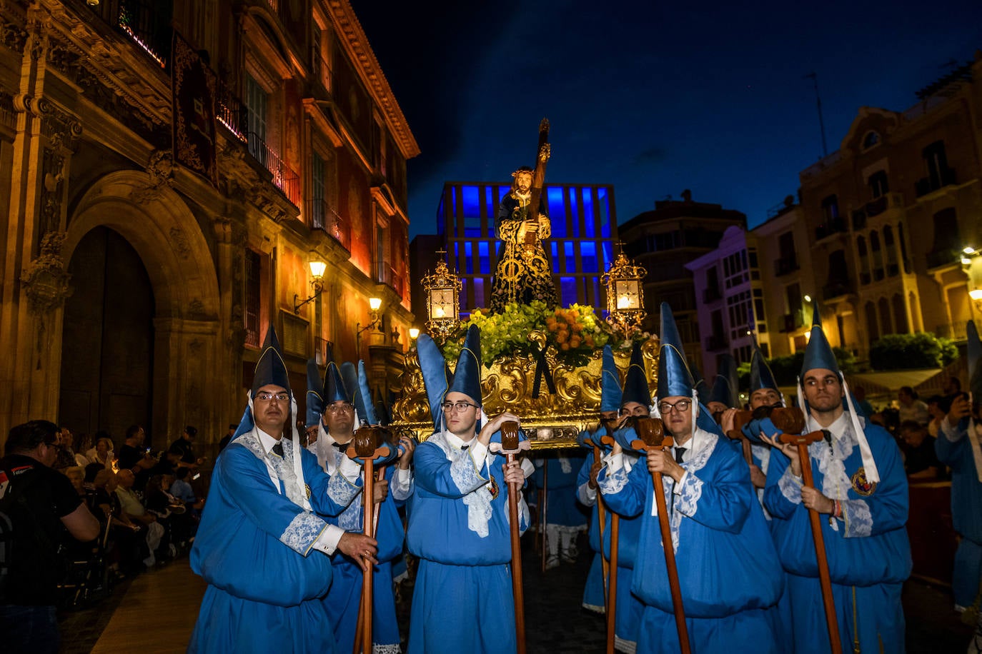 La procesión del Viernes de Dolores en Murcia, en imágenes