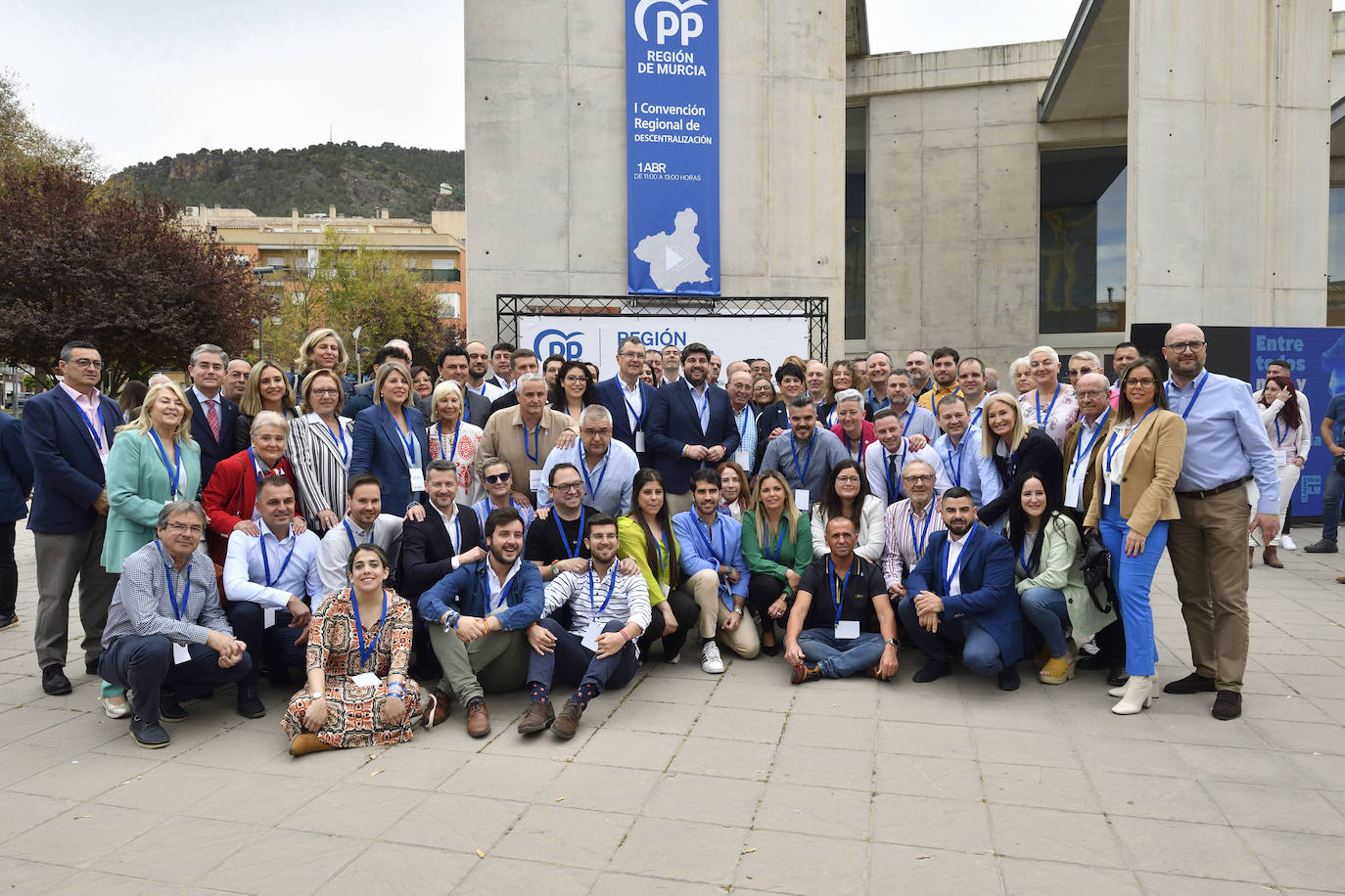Primera convención regional de descentralización del PP en Murcia, en imágenes