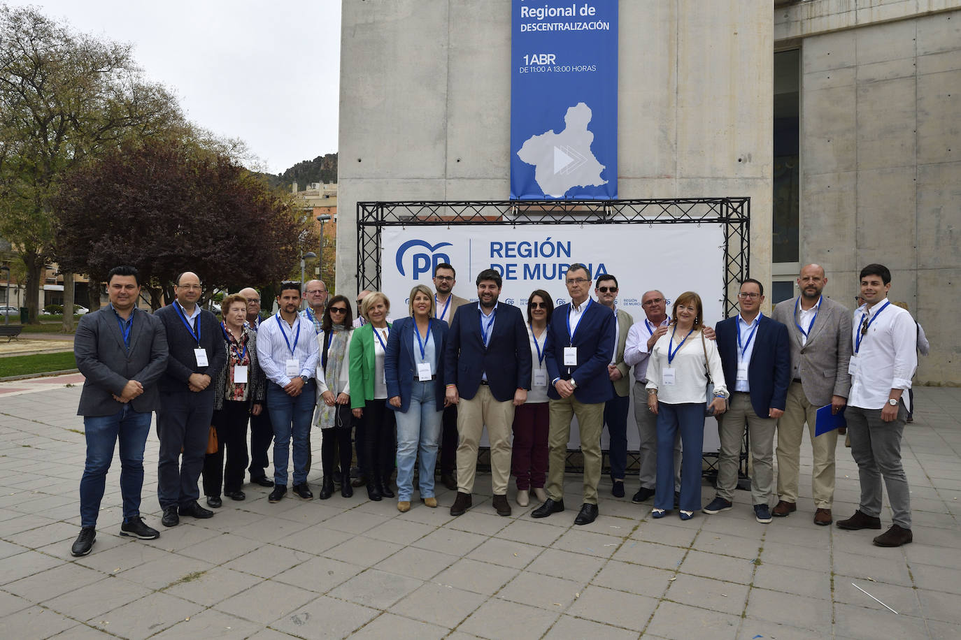 Primera convención regional de descentralización del PP en Murcia, en imágenes