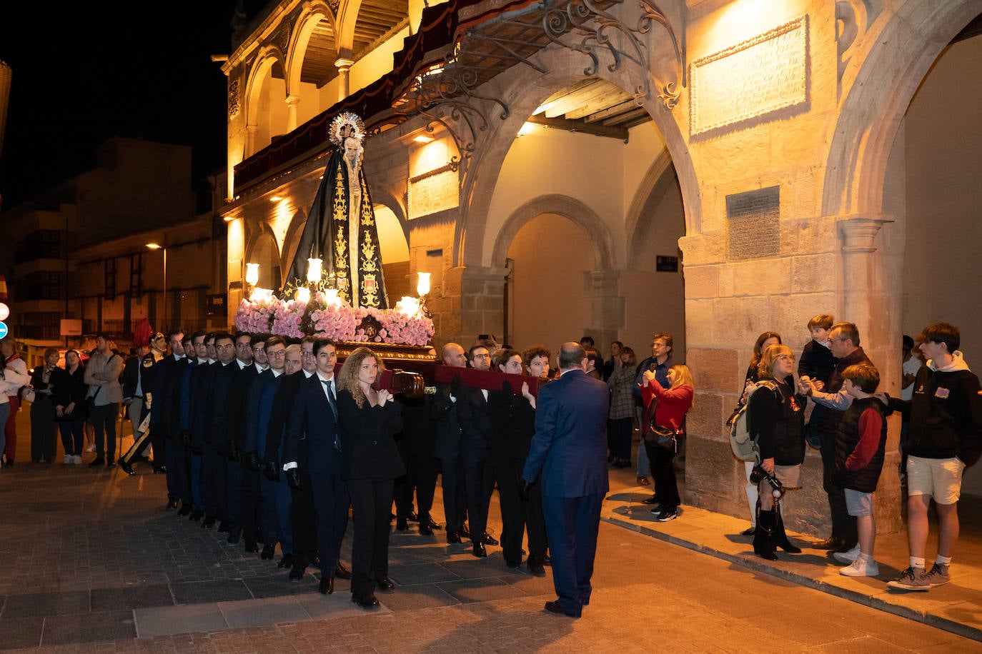 Procesión de la Santísima Virgen de la Soledad de Lorca, en imágenes
