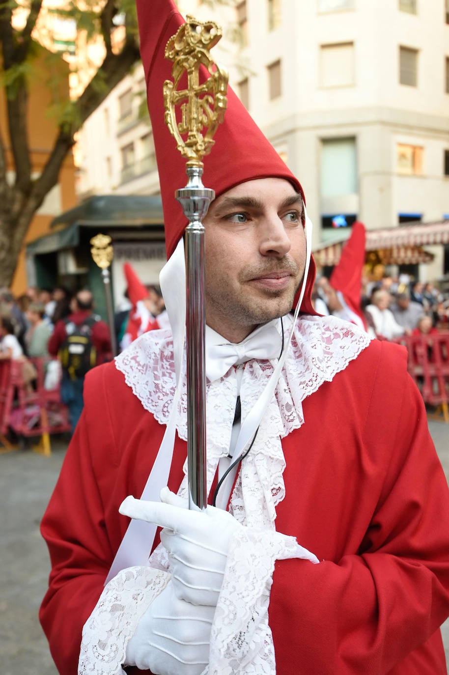 Procesión de la Cofradía del Santísimo Cristo de la Caridad en Murcia, en imágenes