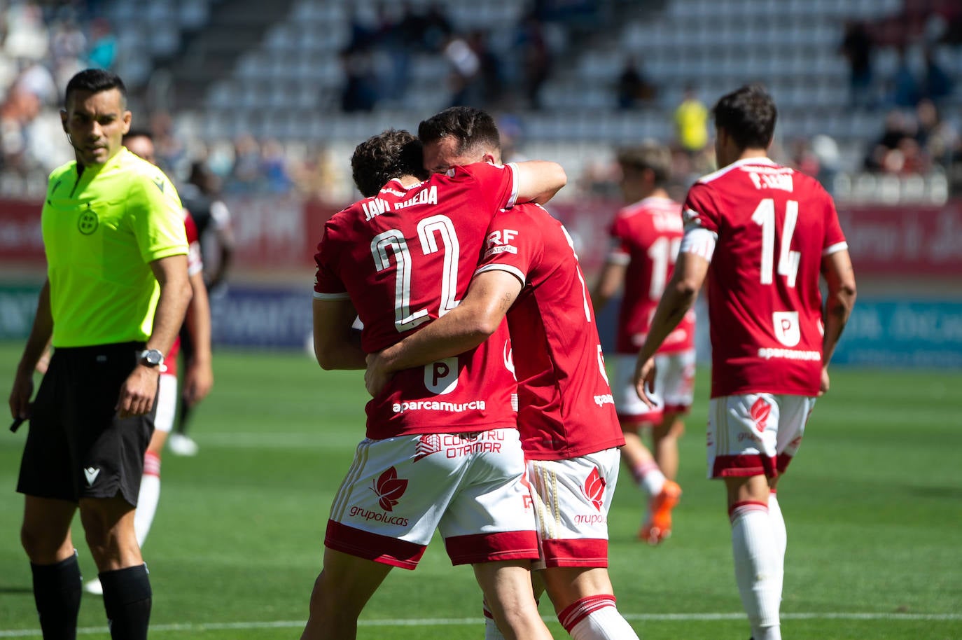 La victoria del Real Murcia frente al Cornellà, en imágenes