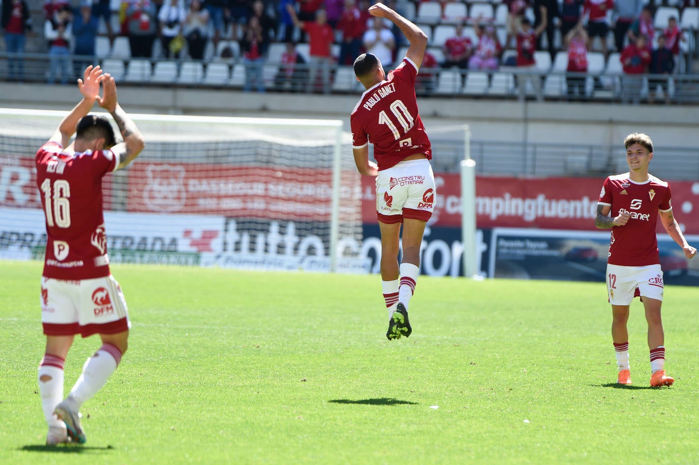 La victoria del Real Murcia frente al Cornellà, en imágenes