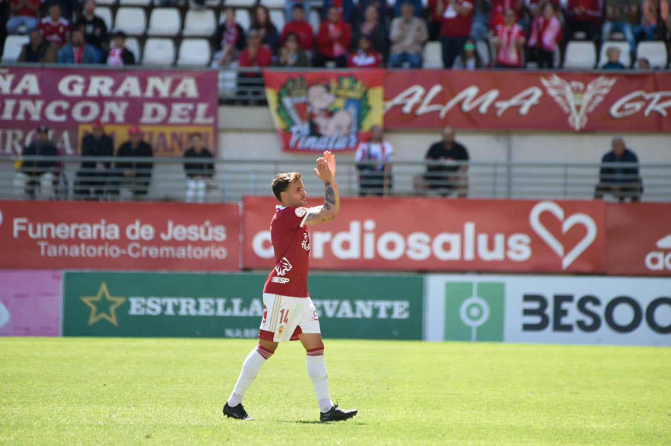 La victoria del Real Murcia frente al Cornellà, en imágenes