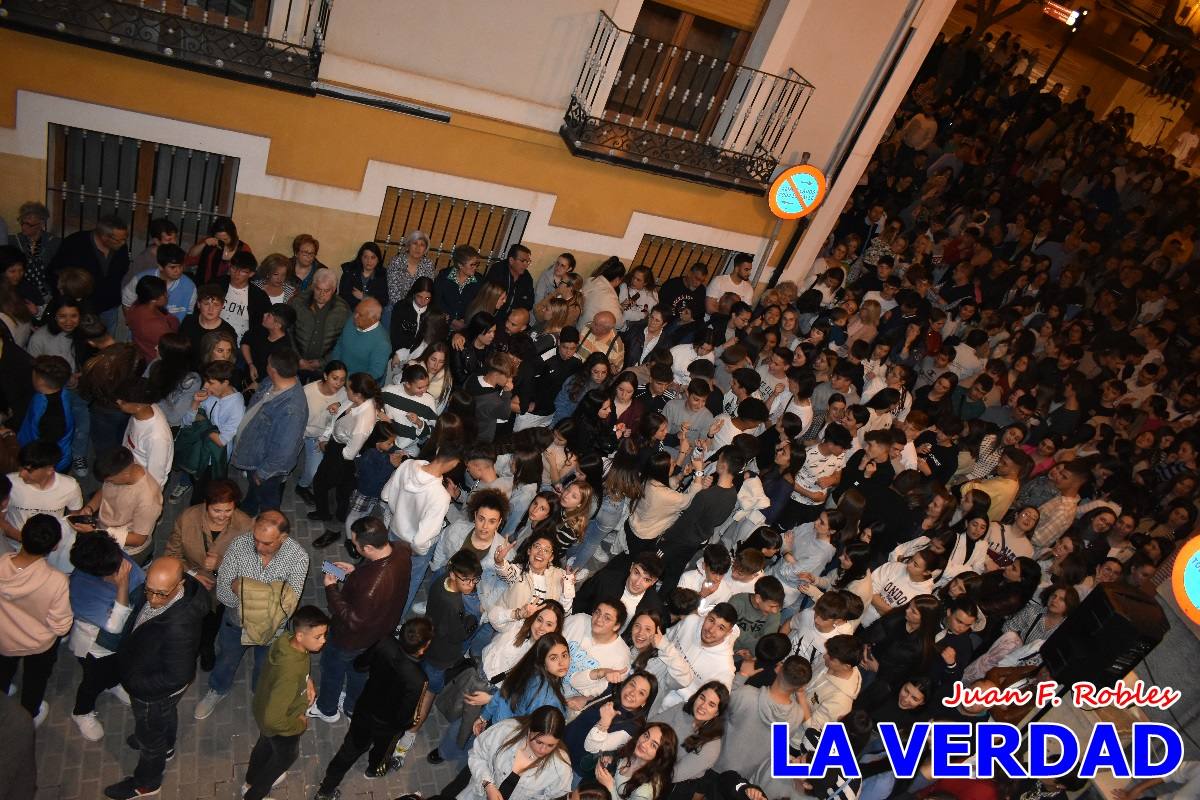 La procesión de la Virgen de los Dolores llena de recogimiento el casco antiguo de Caravaca