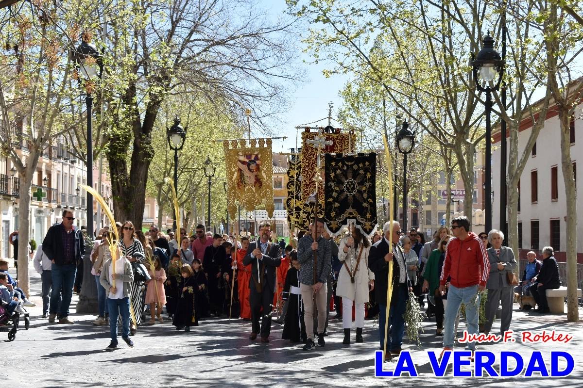 La procesión del Domingo de Ramos recorre la calle Mayor y La Corredera de Caravaca
