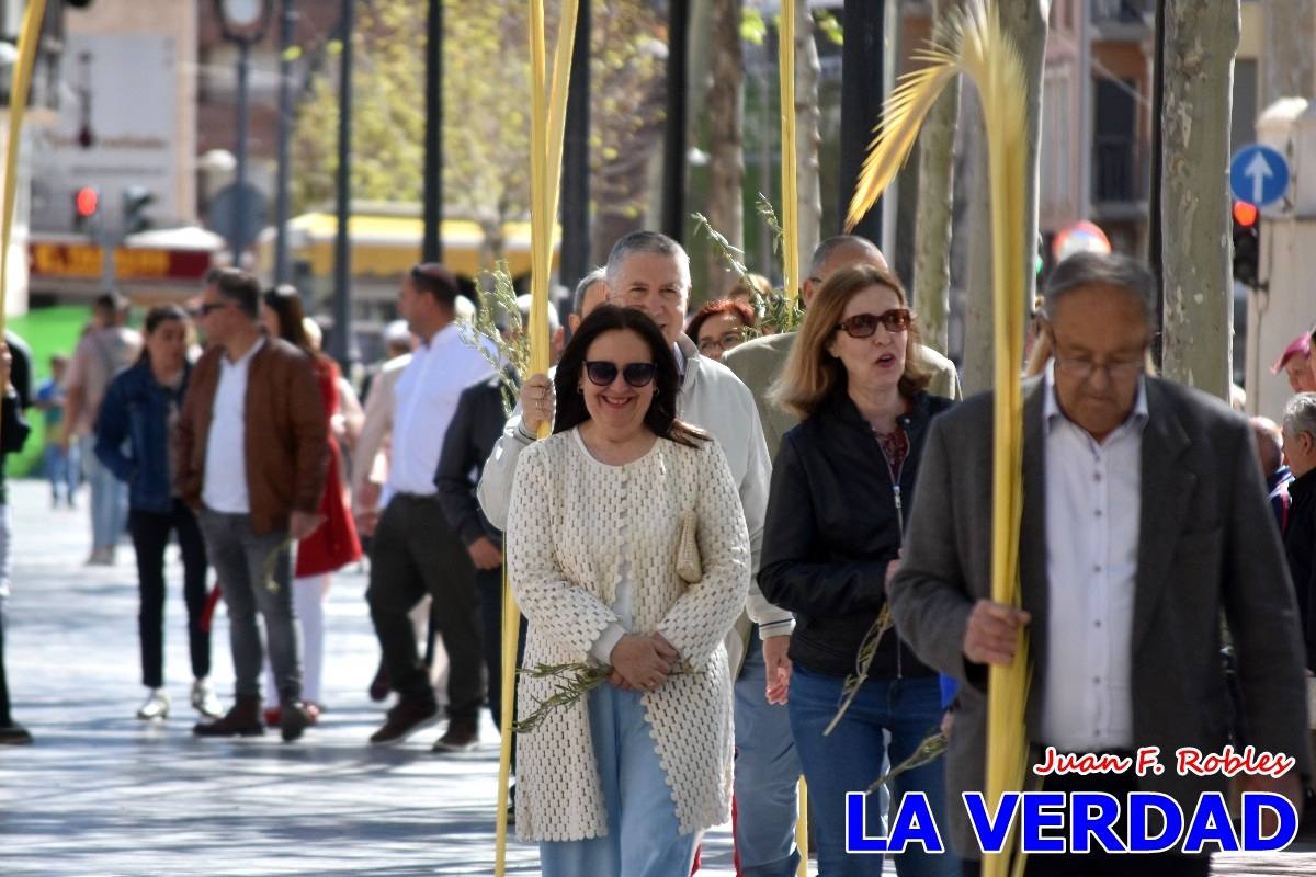 La procesión del Domingo de Ramos recorre la calle Mayor y La Corredera de Caravaca
