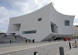 El auditorio Infanta Elena de Águilas, donde hasta ahora prestaba servicio la firma Ekipo Medios SL.