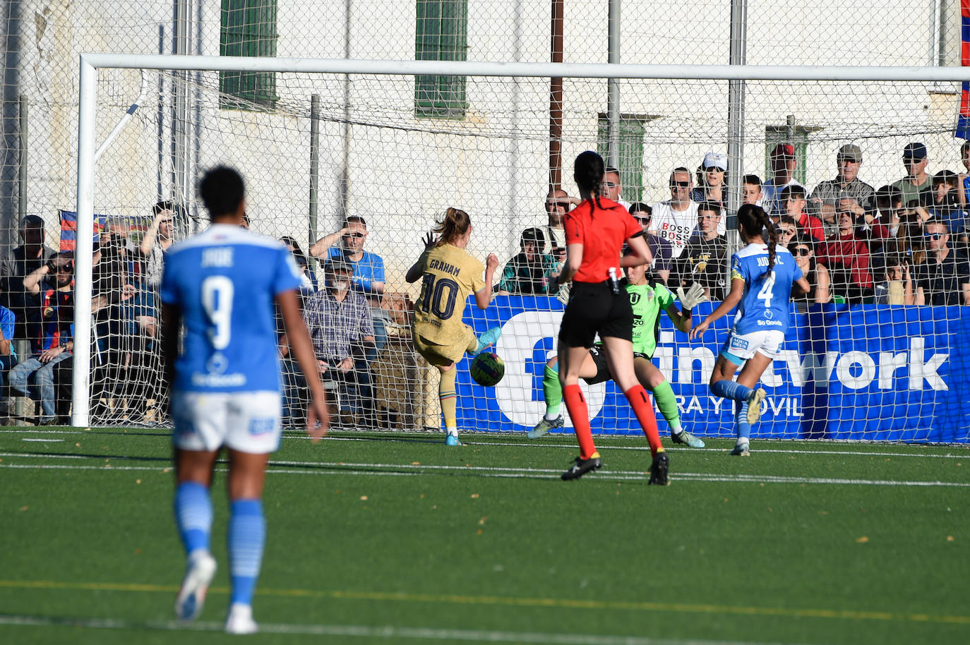 Digna derrota del Alhama ante el Barça (0-2)