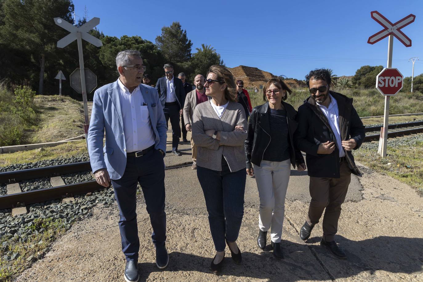 Las imágenes de la visita de Teresa Ribera a La Manga y La Unión