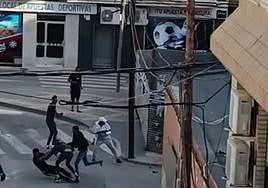 La disputa comenzó en la calle Mayor.