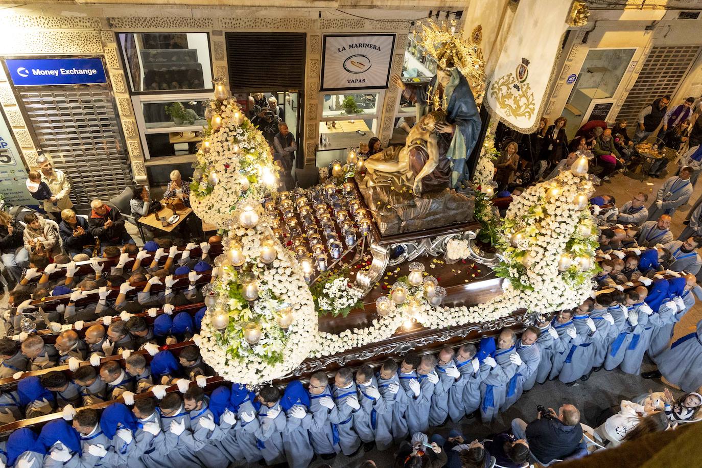 La procesión de Lunes Santo en Cartagena, en imágenes