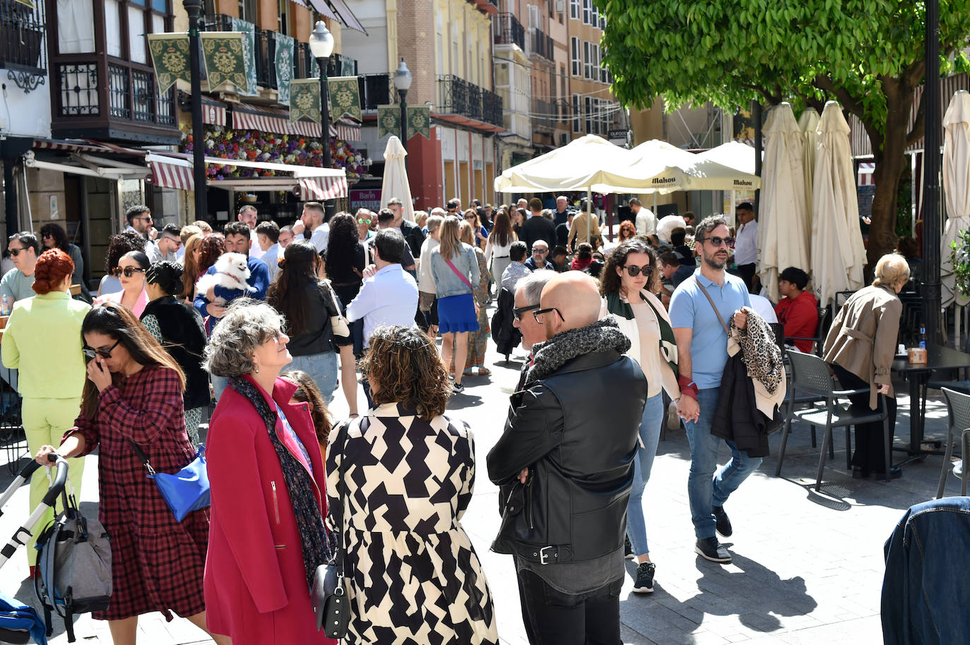 Las terrazas de Murcia se llenan en Jueves Santo