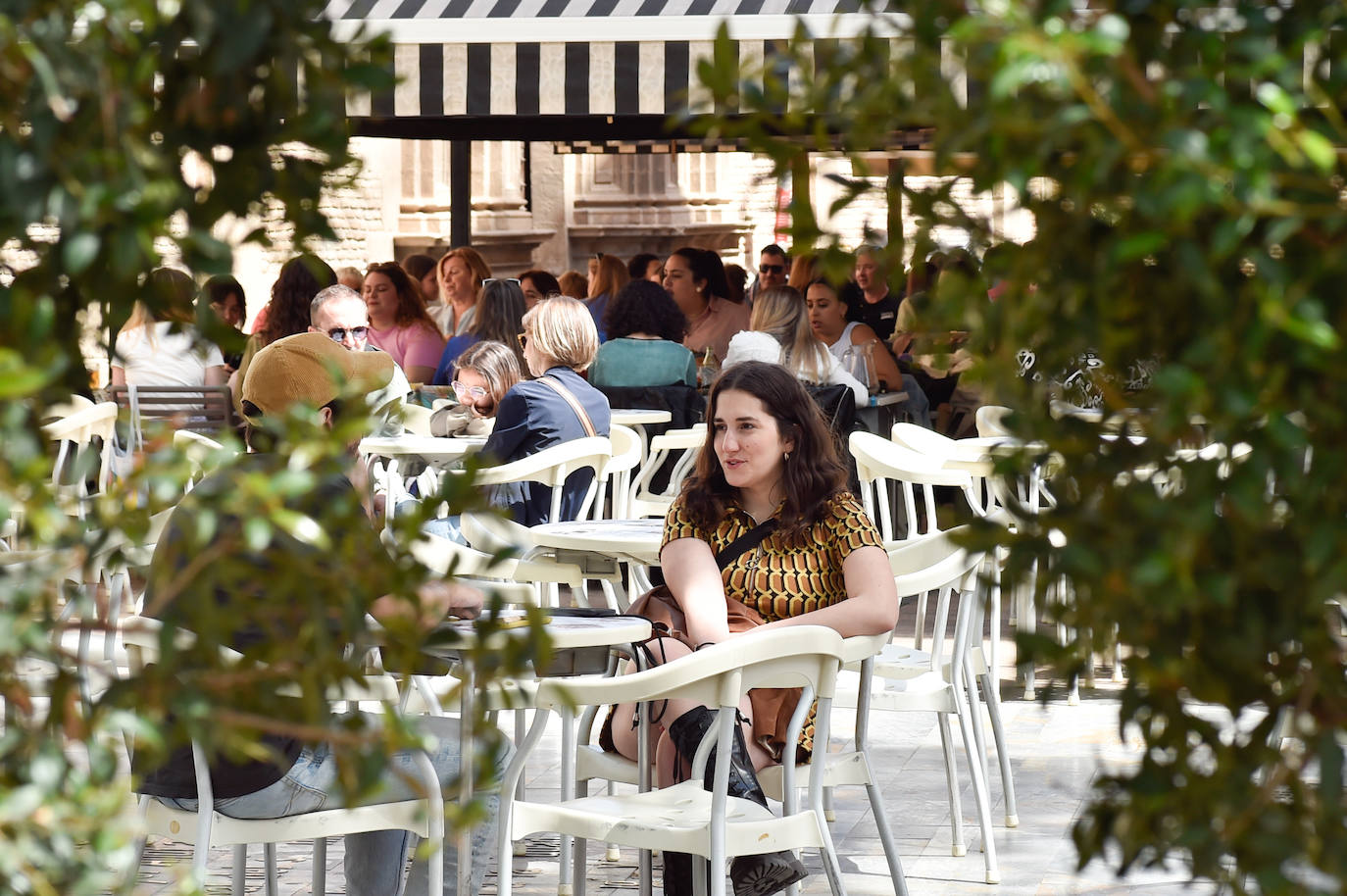 Las terrazas de Murcia se llenan en Jueves Santo