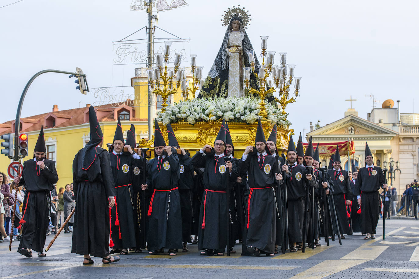 Las imágenes de la procesión de la Sangre del Jueves Santo en Murcia