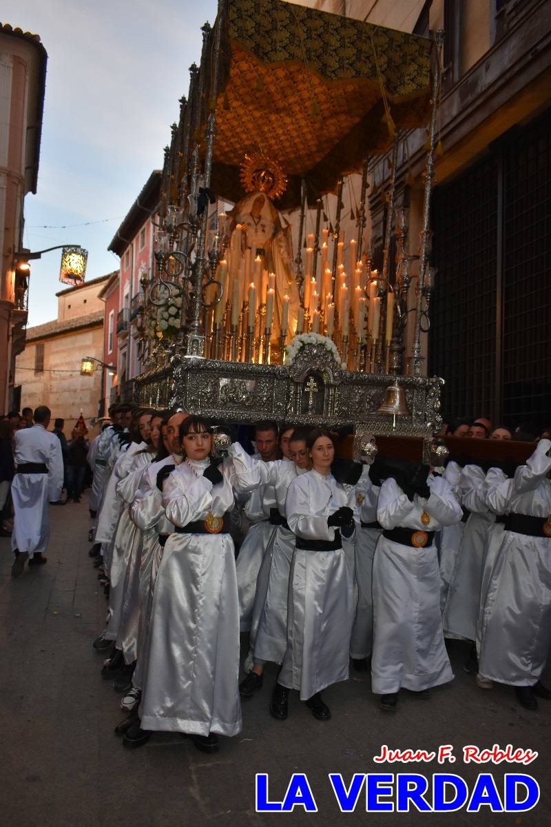 La Virgen Blanca reinó en la tarde del Jueves Santo