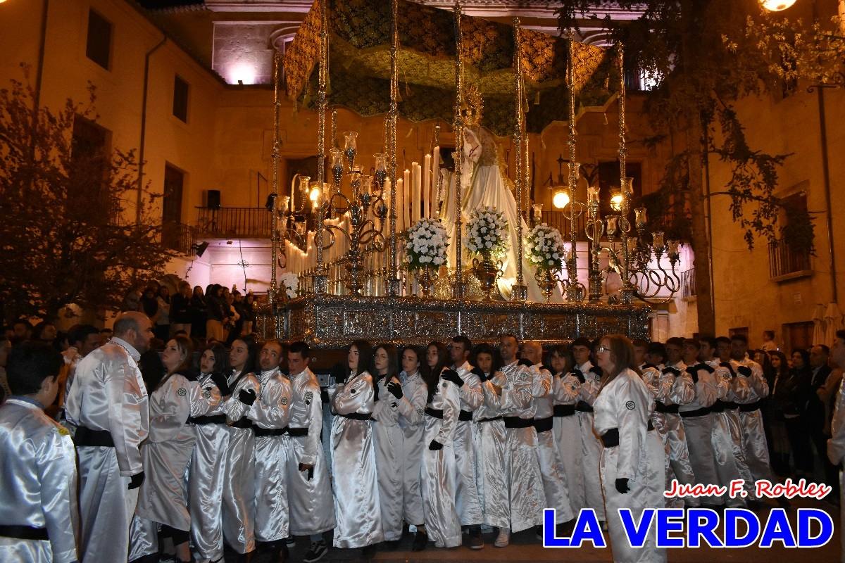 La Virgen Blanca reinó en la tarde del Jueves Santo