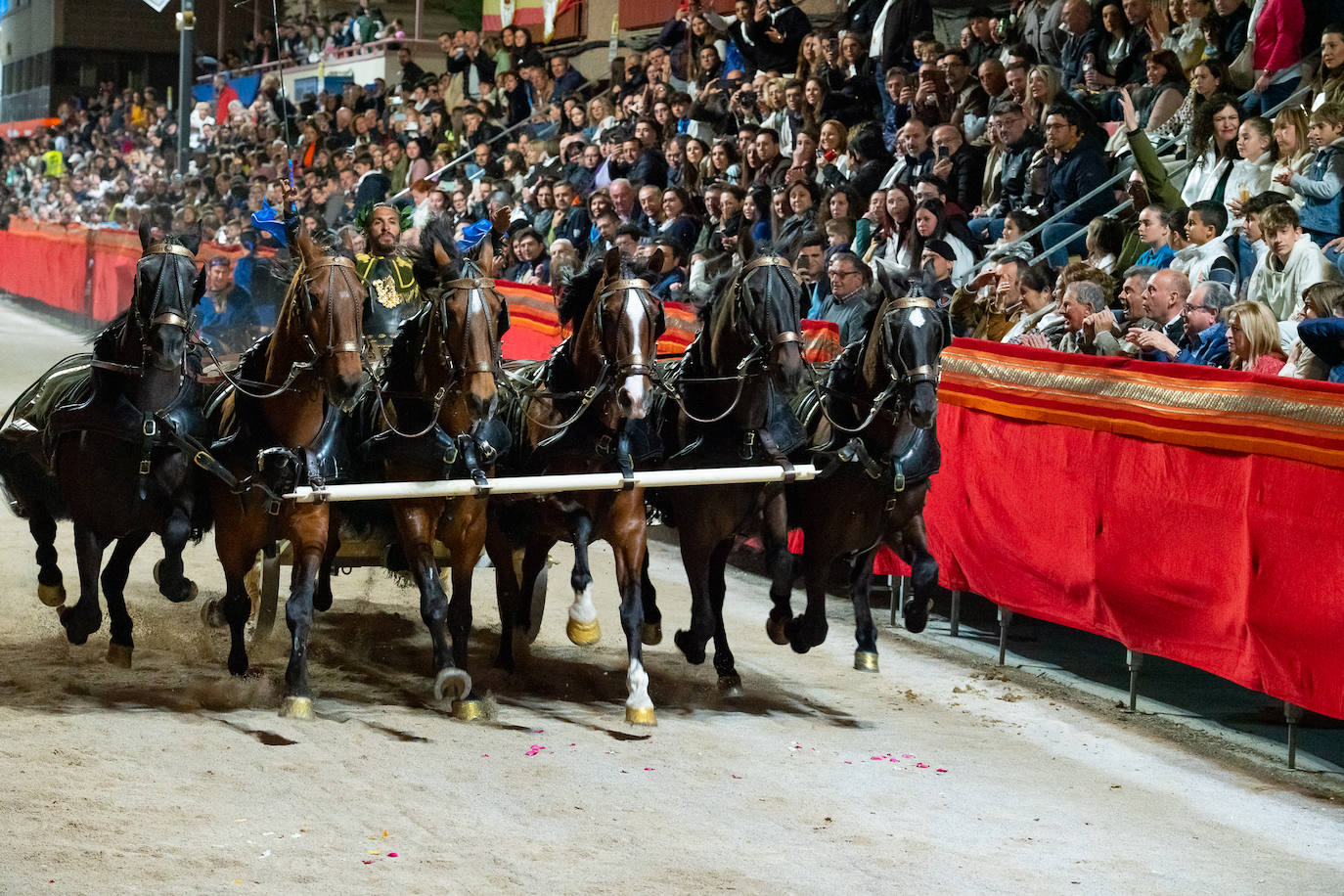 Las imágenes de la procesión del Jueves Santo en Lorca
