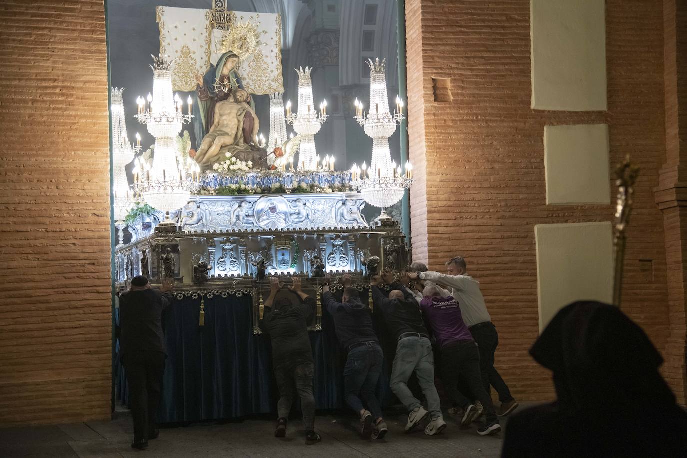 El Santo Entierro de la Cofradía Marraja de Cartagena, en imágenes