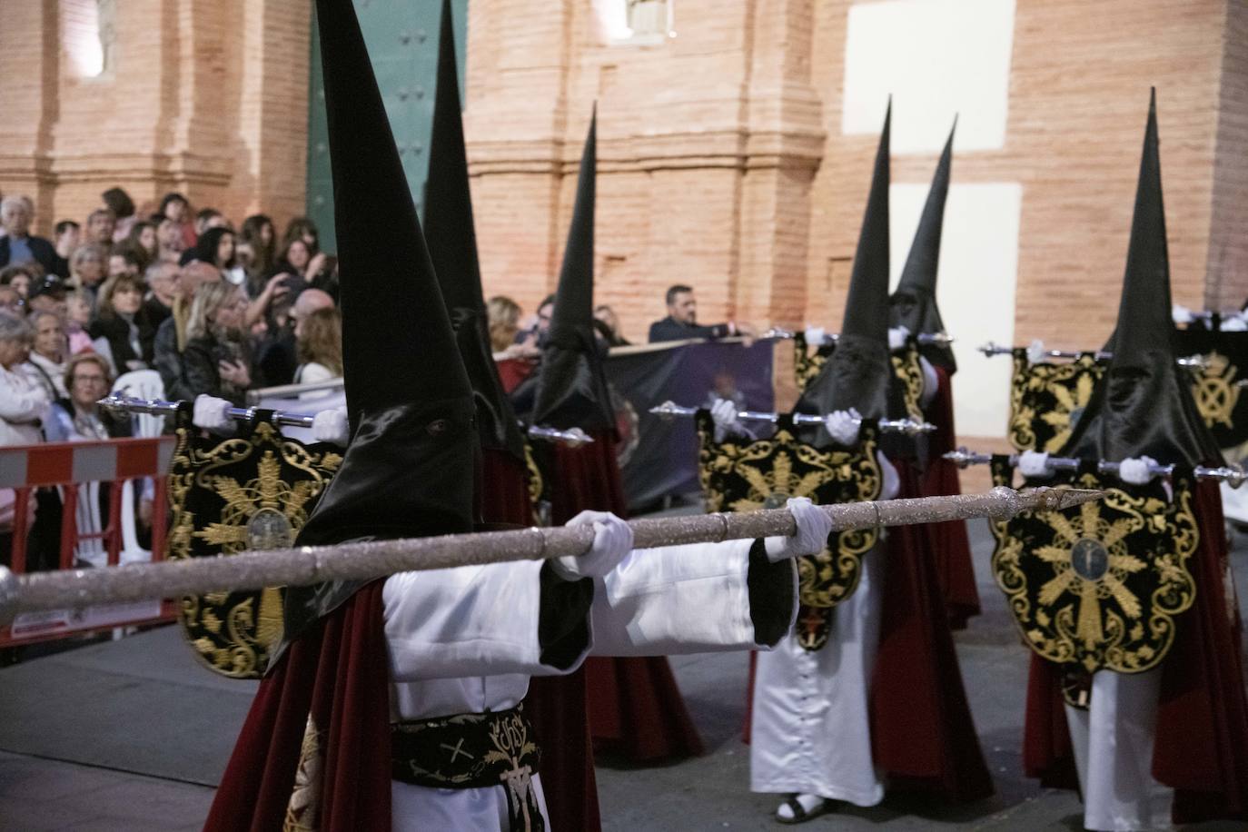 El Santo Entierro de la Cofradía Marraja de Cartagena, en imágenes