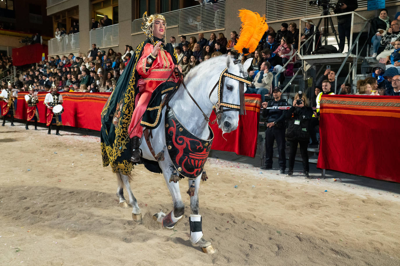 Imágenes del Paso Blanco de Lorca en el Viernes Santo