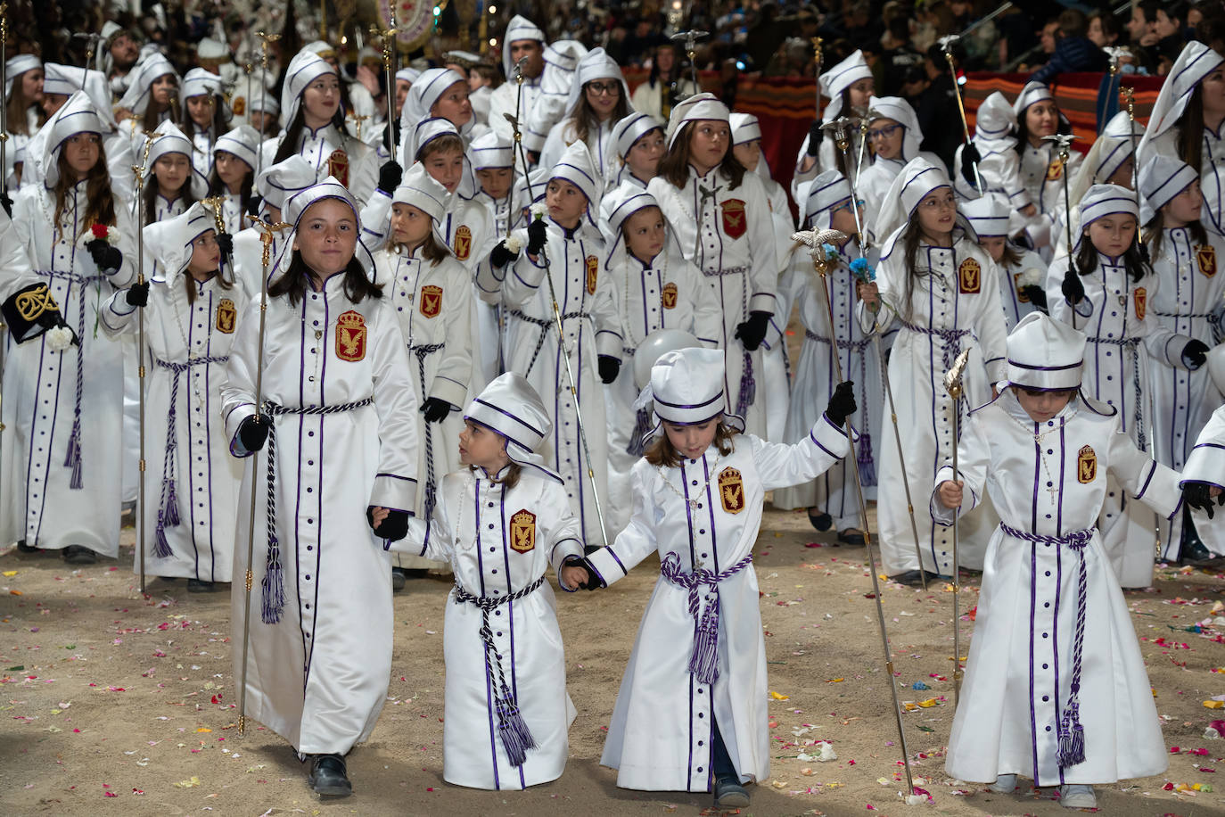 Imágenes del Paso Blanco de Lorca en el Viernes Santo