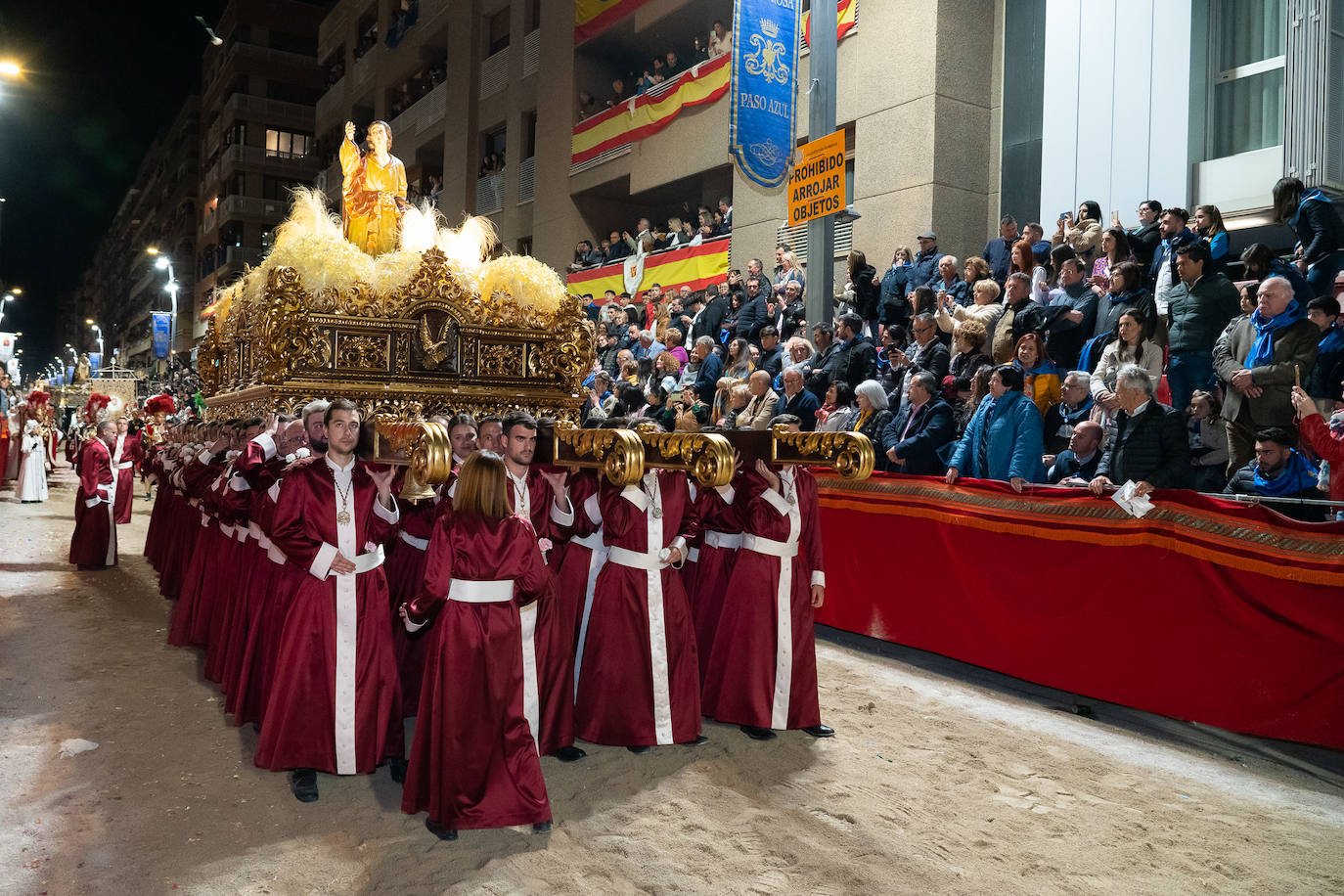 Imágenes del Paso Blanco de Lorca en el Viernes Santo