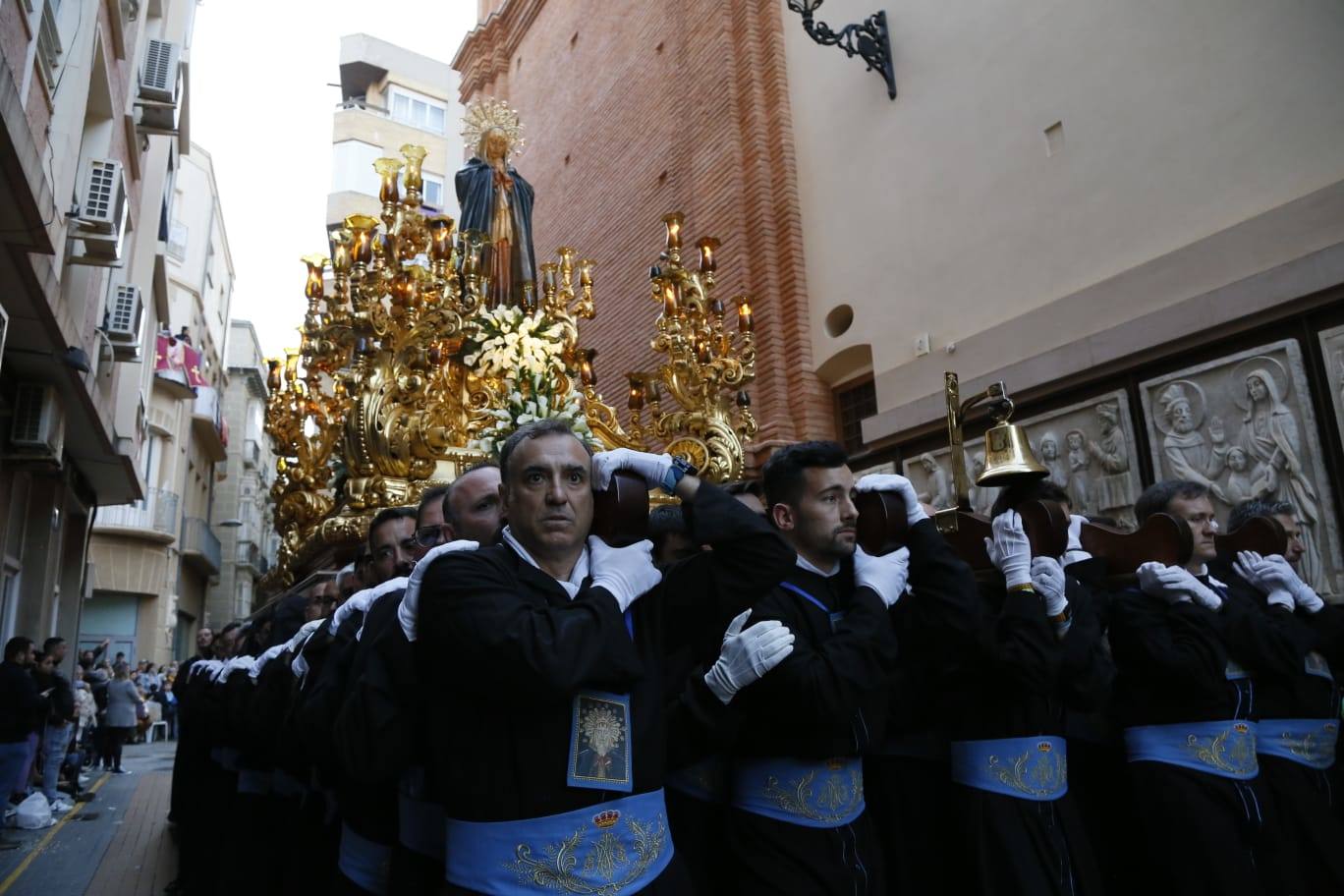 La procesión de la Vera Cruz de Cartagena, en imágenes