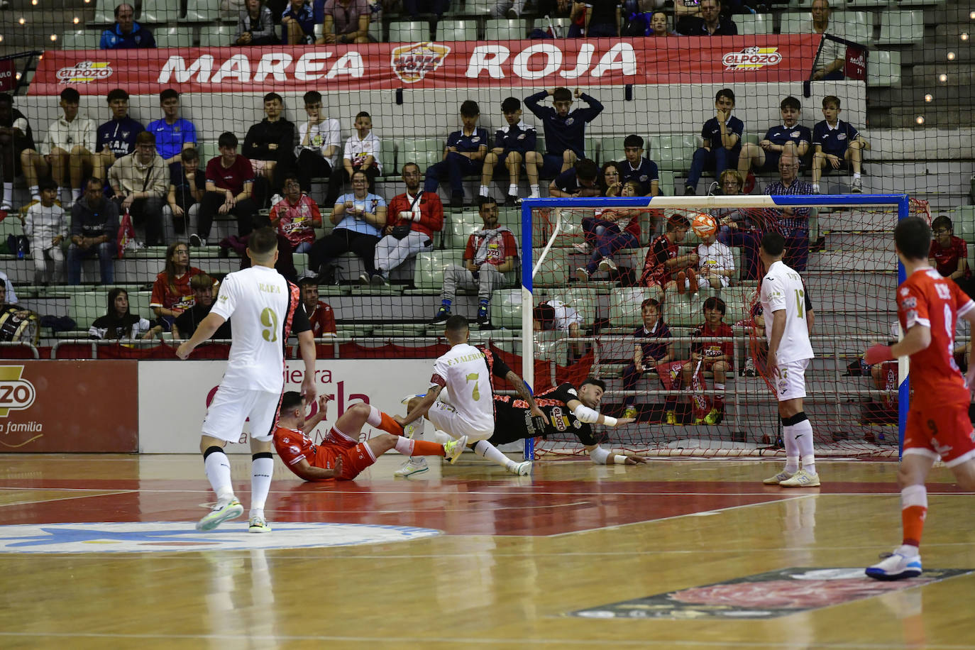 El derbi regional entre ElPozo y Jimbee, en imágenes