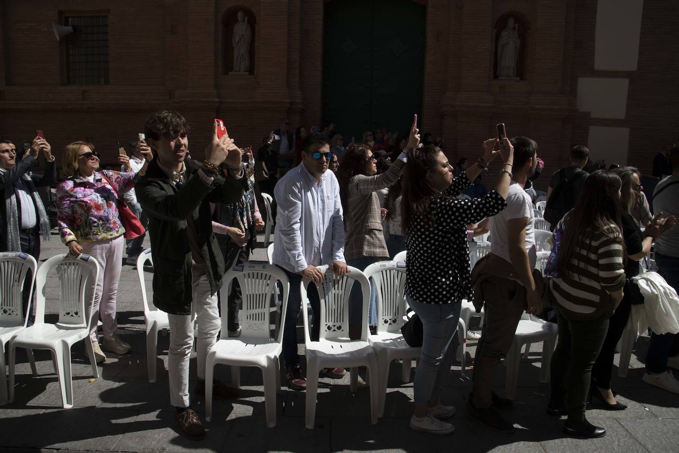 La procesión del Resucitado de Cartagena, en imágenes
