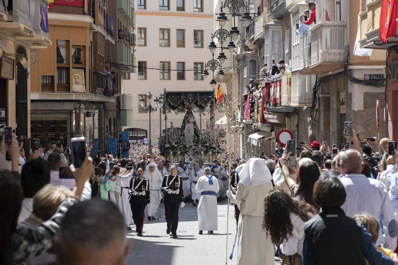 La procesión del Resucitado de Cartagena, en imágenes