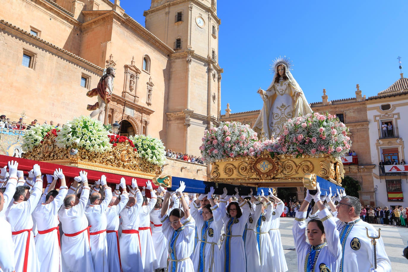 Procesión del Resucitdo en Lorca, en imágenes