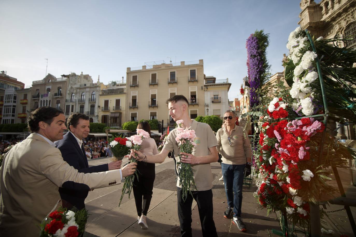 Las imágenes de la ofrenda floral a la Virgen de la Fuensanta