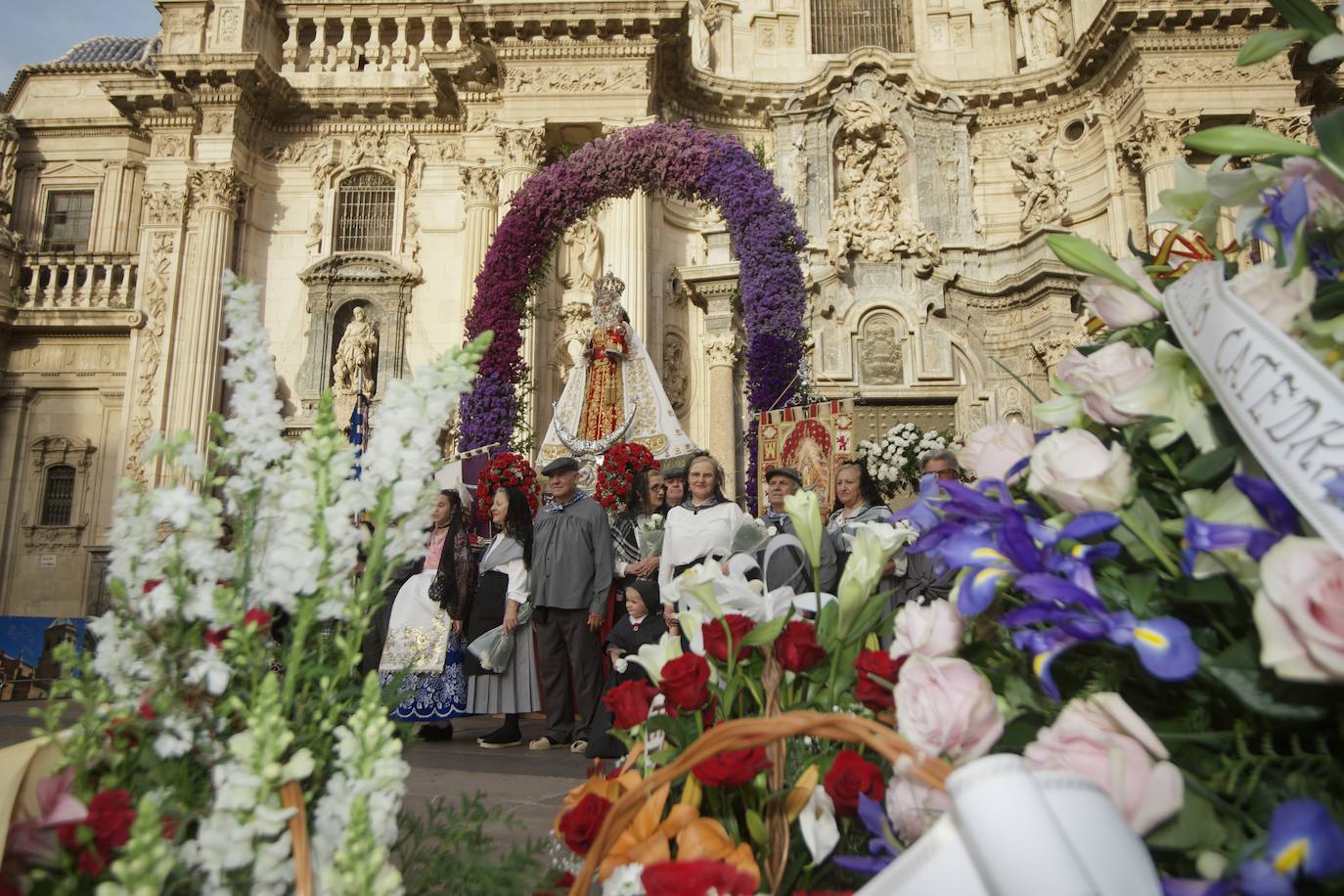 Las imágenes de la ofrenda floral a la Virgen de la Fuensanta