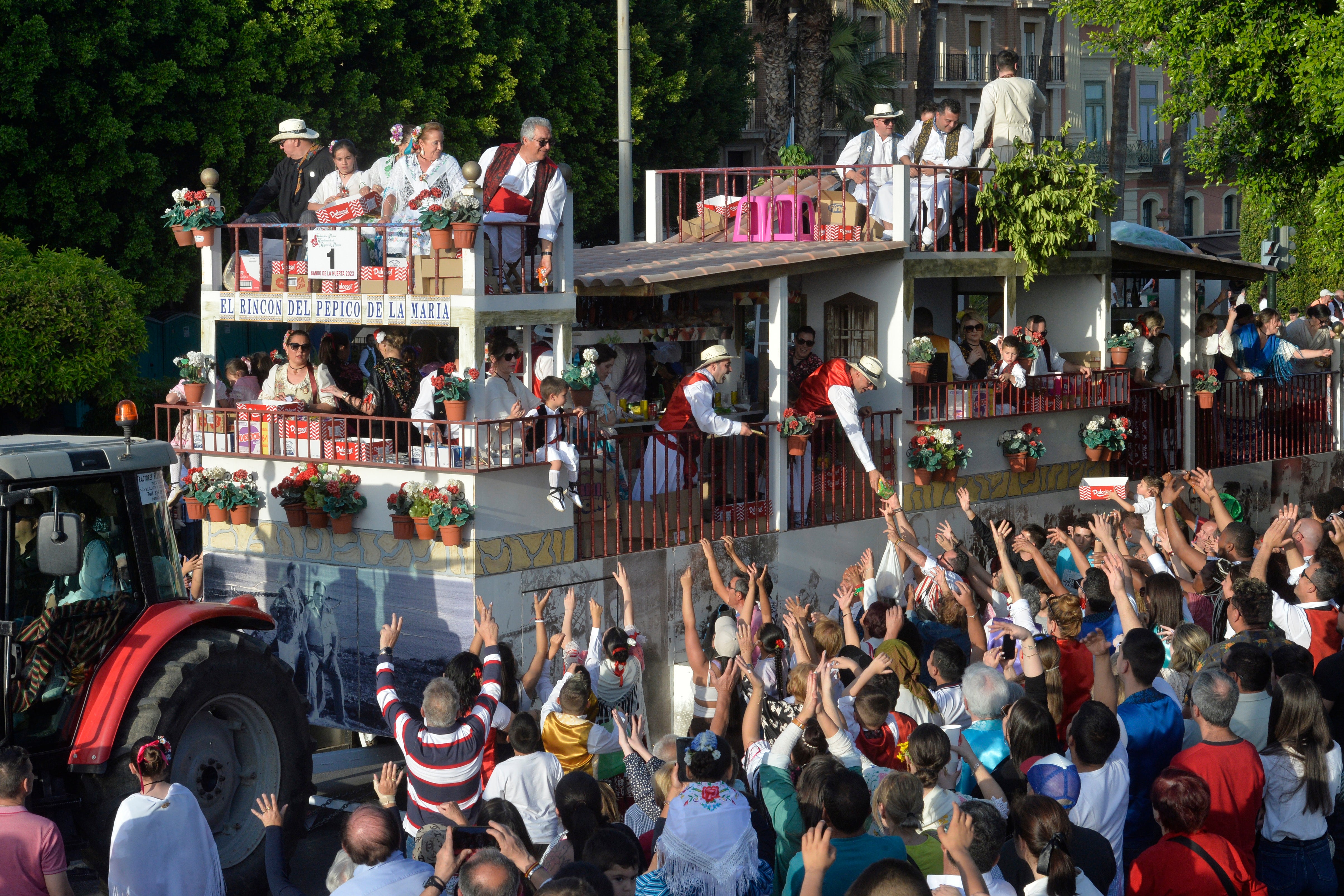 El desfile del Bando de la Huerta, en imágenes