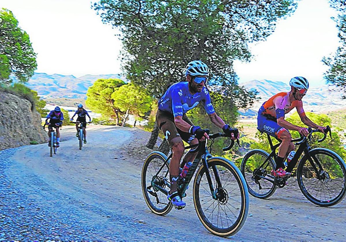 Alejandro Valverde entrenando en la Alpujarra almeriense.