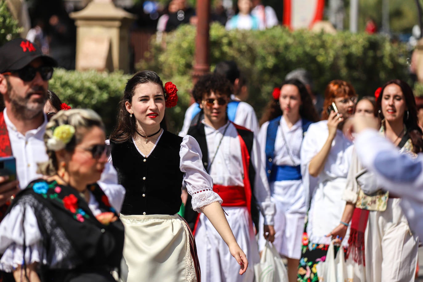 Las imágenes del ambiente festivo que inunda las calles en el Bando de la Huerta