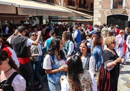 Las imágenes del ambiente festivo que inunda las calles en el Bando de la Huerta