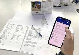 Más de dos mil personas pagan el 'sello' del coche con el móvil en Cartagena