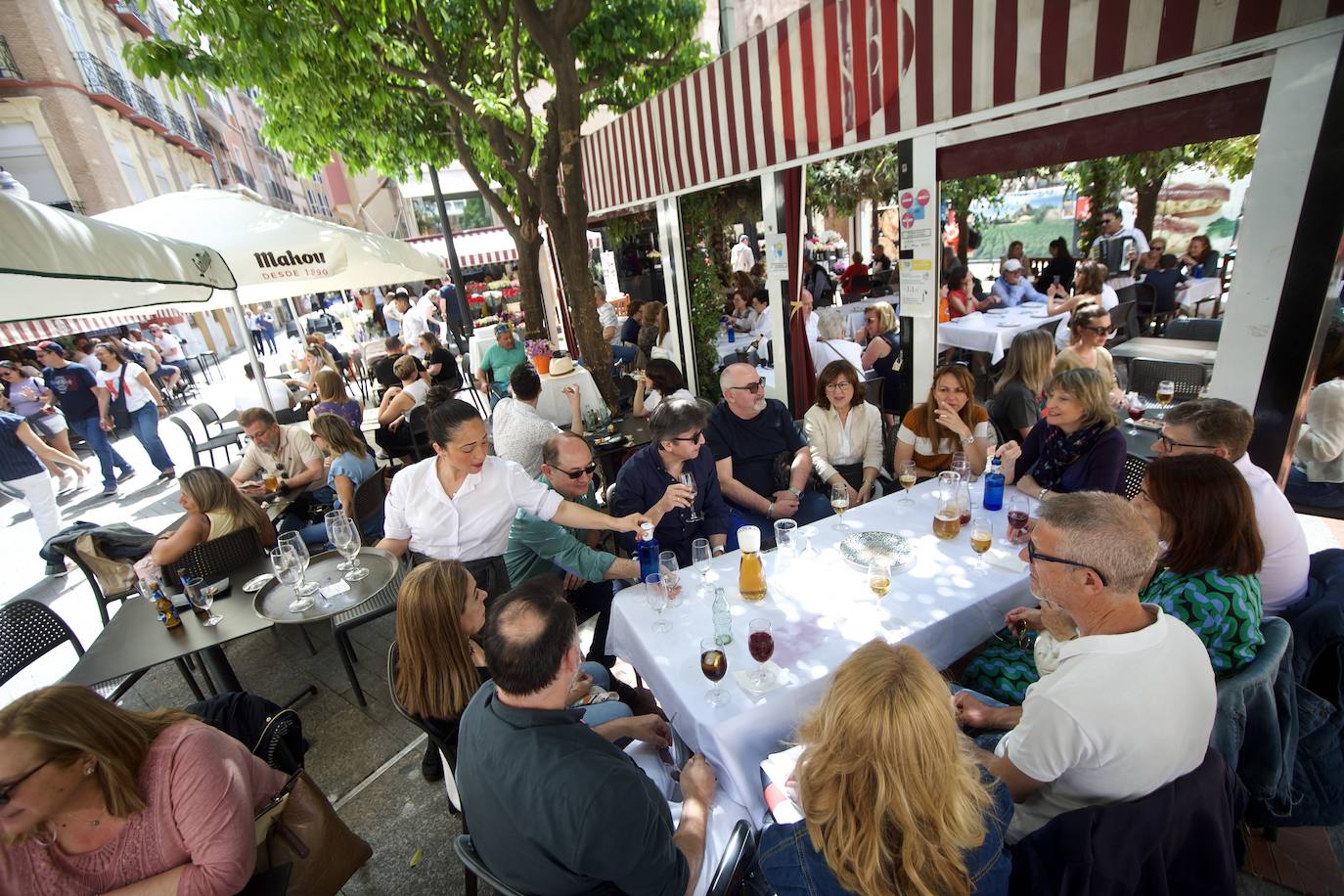 Bares y restaurantes de Murcia llenos en Semana Santa